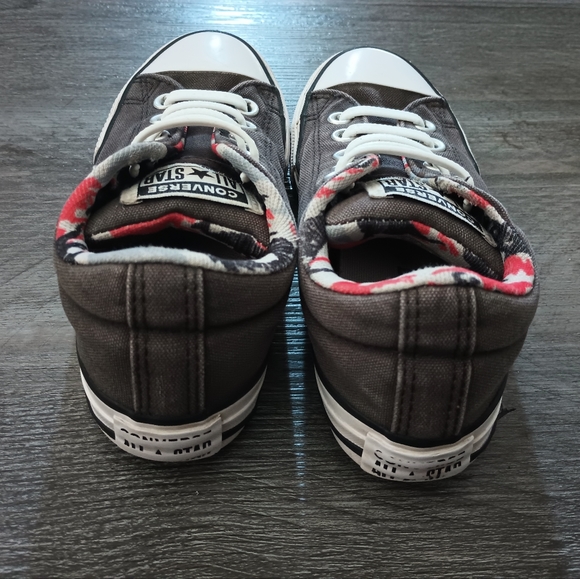 Converse Juniors Unisex Shoes Size 1 - Picture 2 of 6